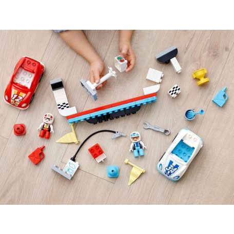 LEGO DUPLO Versenyautók