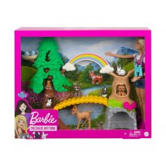   Barbie a vadonban játékkészlet szőke babával és 10 állatfigurával